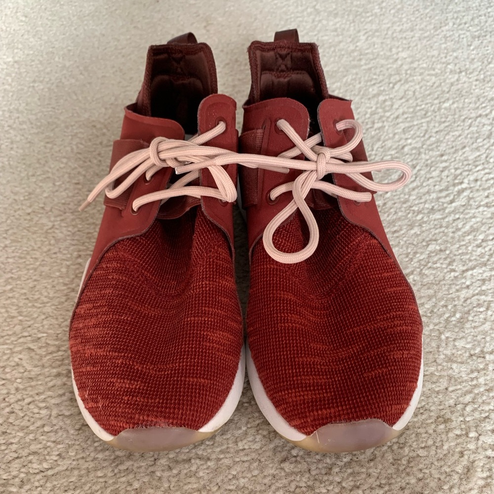 Reebok Pegasus Women size 8.5 -Rust/Pink
